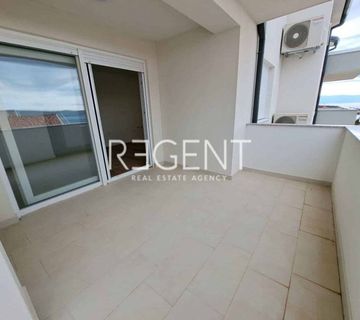 Crikvenica - Četverosoban stan s dvije terase 123 m2, NOVOGRADNJA - cover