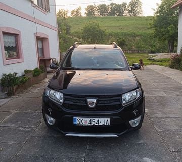 Dacia Sandero Stepwey 1.0 - cover