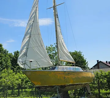 PRIKOLICA ZA JEDRILICU/BRODICU, HARBECK, registrirana 04/26, BT2000 - cover