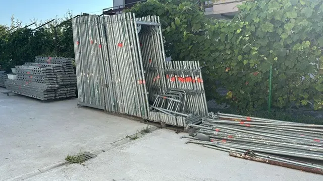 skela građevinska -300 m2 - cover