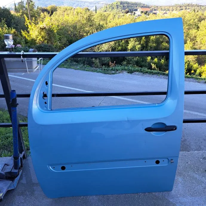 RENAULT KANGOO 08-PREDNJA LIJEVA VRATA - cover