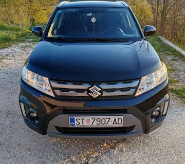 Suzuki Vitara - cover