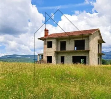 Istra, Boljun, Kuća u izgradnji s otvorenim pogledom - cover