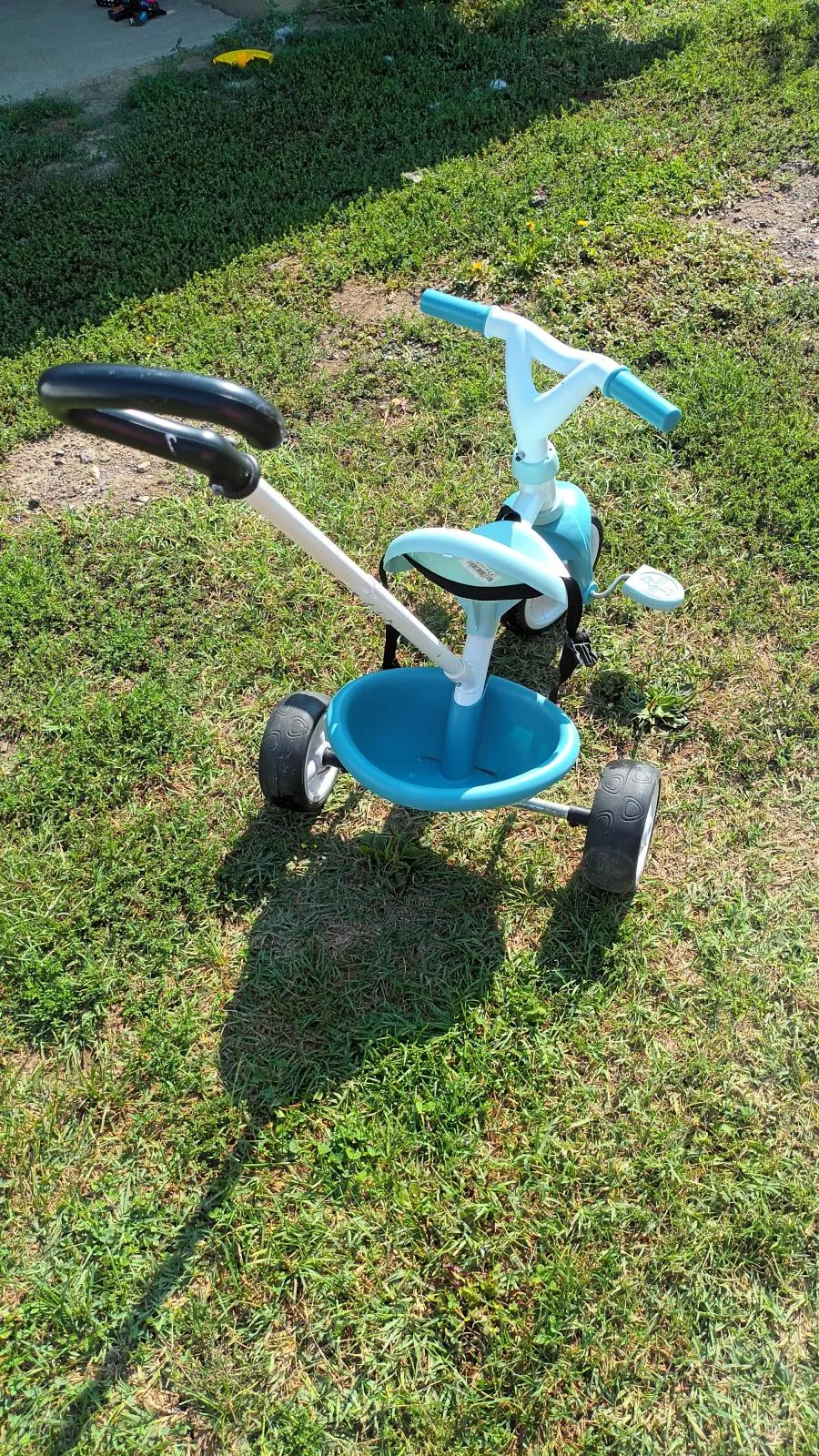 Prodajem Smoby tricikl Be Move plavi - cover