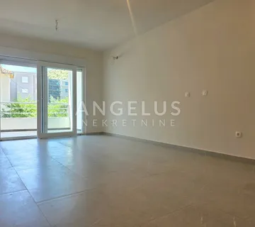 Seget Donji, Trogir - dvosoban stan u NOVOGRADNJI u blizini mora, 75 m - cover