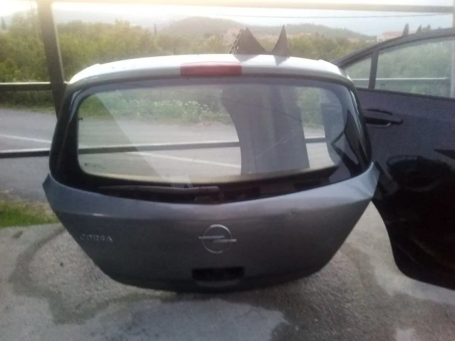 OPEL CORSA D 06-14 ZADNJA GEPEK VRATA - cover