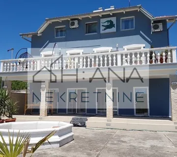 Kuća: Poslovno stambena zgrada, katnica, Bilje, 330 m2 - cover