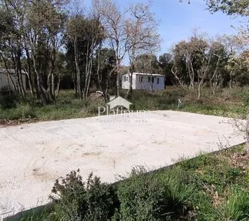 Peroj, poljoprivredno zemljište, 625 m2 - cover