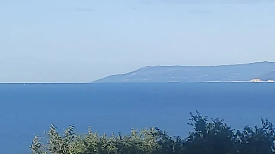 Rijeka, Kantrida, građ. zemljite 1340 m2, pogled na more!! - cover