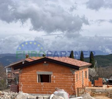 Samostojeća kuća sa prekrasnim pogledom - cover