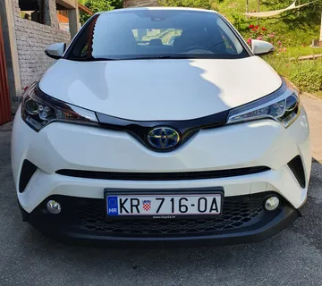 TOYOTA C-HR - cover
