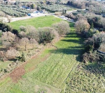 Prodaje se građevinsko zemljište u Medulinu, 6700m2 - cover