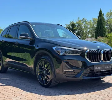 BMW X1 xDrive25e SPORTLINE Kamera/HUD/Lane/LED/AdapTemp **GARANCIJA** - cover