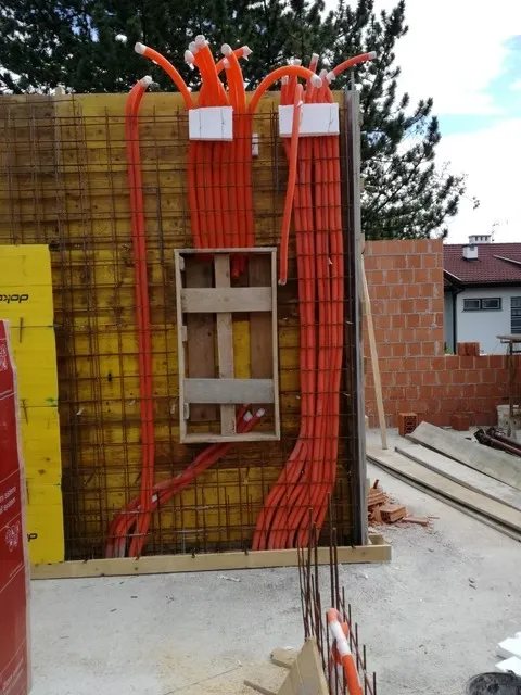 Elektroinstalacije jake i slabe struje - cover