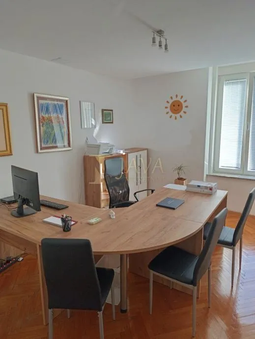 RIJEKA, KORZO - UREDSKI PROSTOR NA SAMOM KORZU (iznajmljivanje) - cover