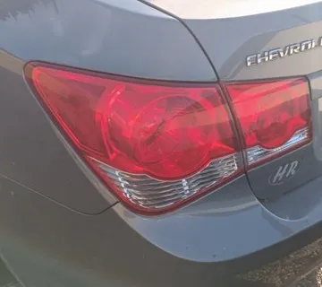 CHERVOLET CRUZE 2010 ZADNJE LAMPE - cover