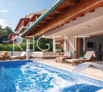 Korčula, Prizba - Zapanjujuća vila uz more 327 m2 - cover