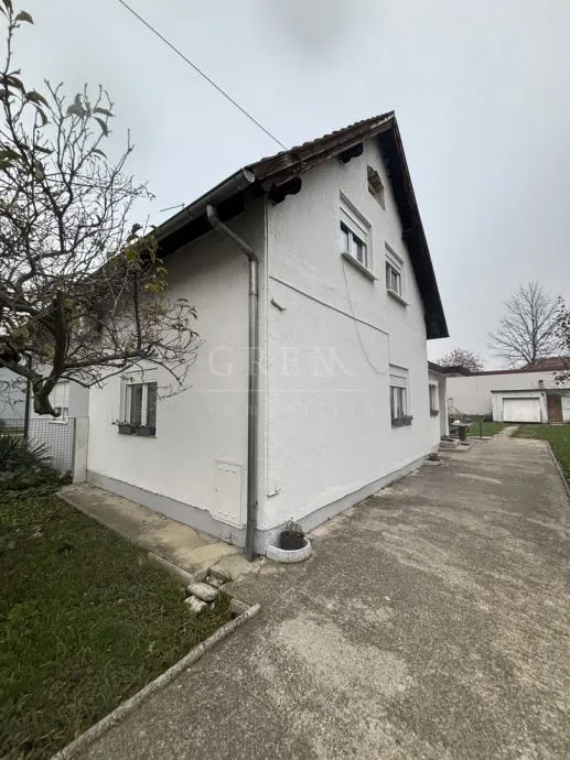 Kuća Zagreb Dubrava, 120 m2, 449 m2 parcela (prodaja) - cover