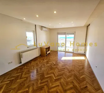 Malinska - Dvoetažni stan 110m2, s parkingom, pogledom, 700 m do mora - cover