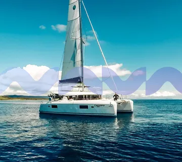 LAGOON 42 - LEGGIERO - cover