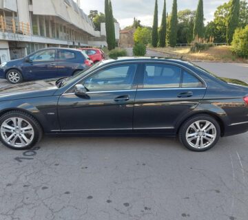 MERCEDES BENZ C KLASA,AVANTGARDE,REDIZAJN,ODLIČNO STANJE! REG. GODINU DANA! - cover