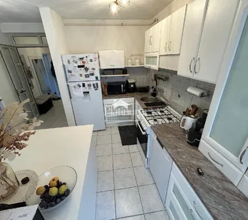 Istra, Pula,lijepi stan s tri spavaće sobe (prodaja) - cover