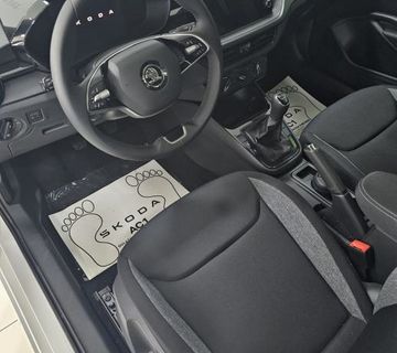 Škoda Fabia Essence 1,0 TSI - cover