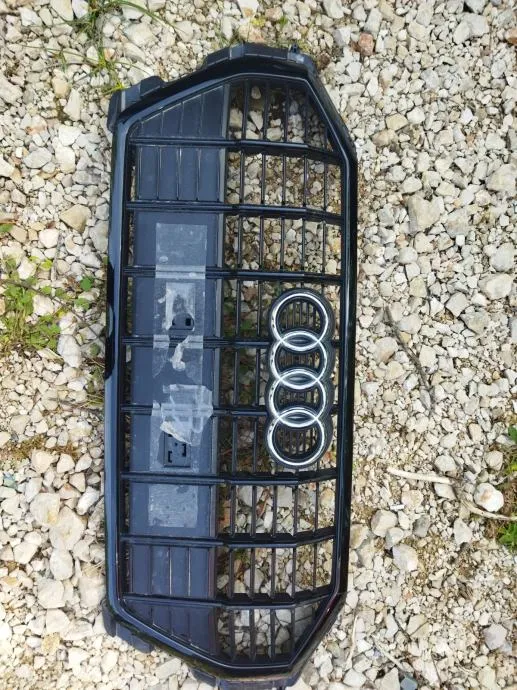 AUDI Q3 2018-MASKA PREDNJEG BRANIKA - cover