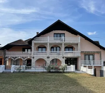 Kuća u Suhopolju - cover