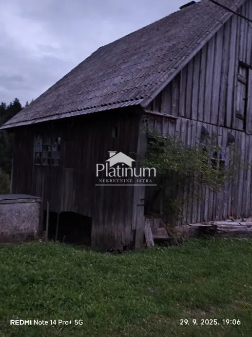 Čabar,stara kuća okružena prekrasnim zelenilom (prodaja) - cover