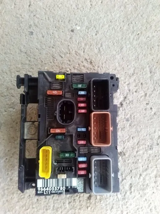 Peugeot 207 bsm - cover