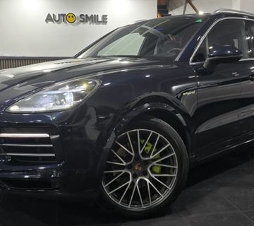 Porsche Cayenne E-HYBRID, REDIZAJN, ADAP.OVJES, CHRONO, PANORAMA.. - cover