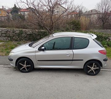 Peugeot 206 - cover