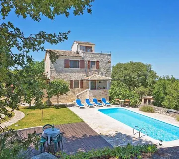 Kamena kuća sa bazenom okolica Poreča (prodaja) - cover