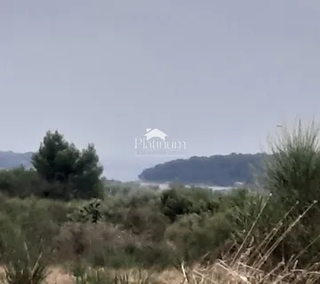 Istra,Pomer poljprivredna parcela - cover