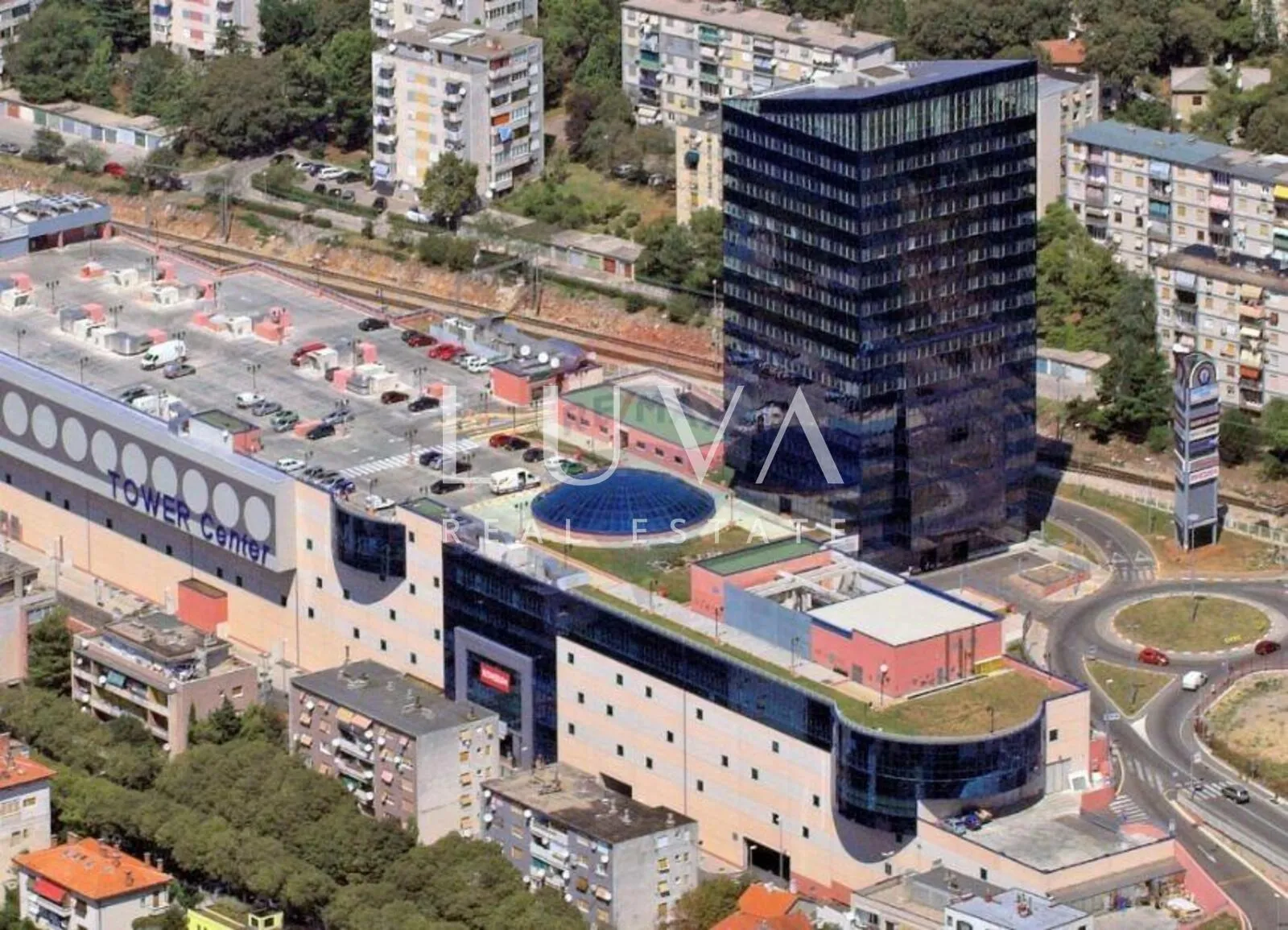 Rijeka, poslovni prostor na 5. katu u Tower centru, 27 m² - cover