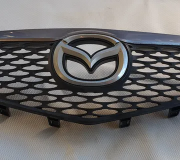 MAZDA 3 - MASKA (rešetka) HLADNJAKA - cover