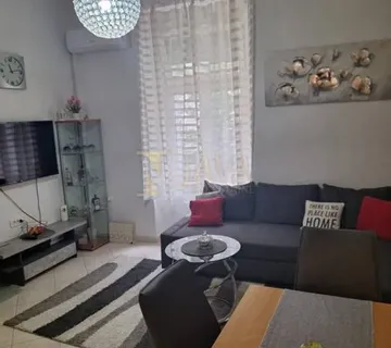 PRILIKA, Belveder, renovirani 40 m2, 1s+db, 1.kat (prodaja) - cover