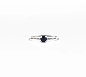 Zlatni prsten Amelia - cover