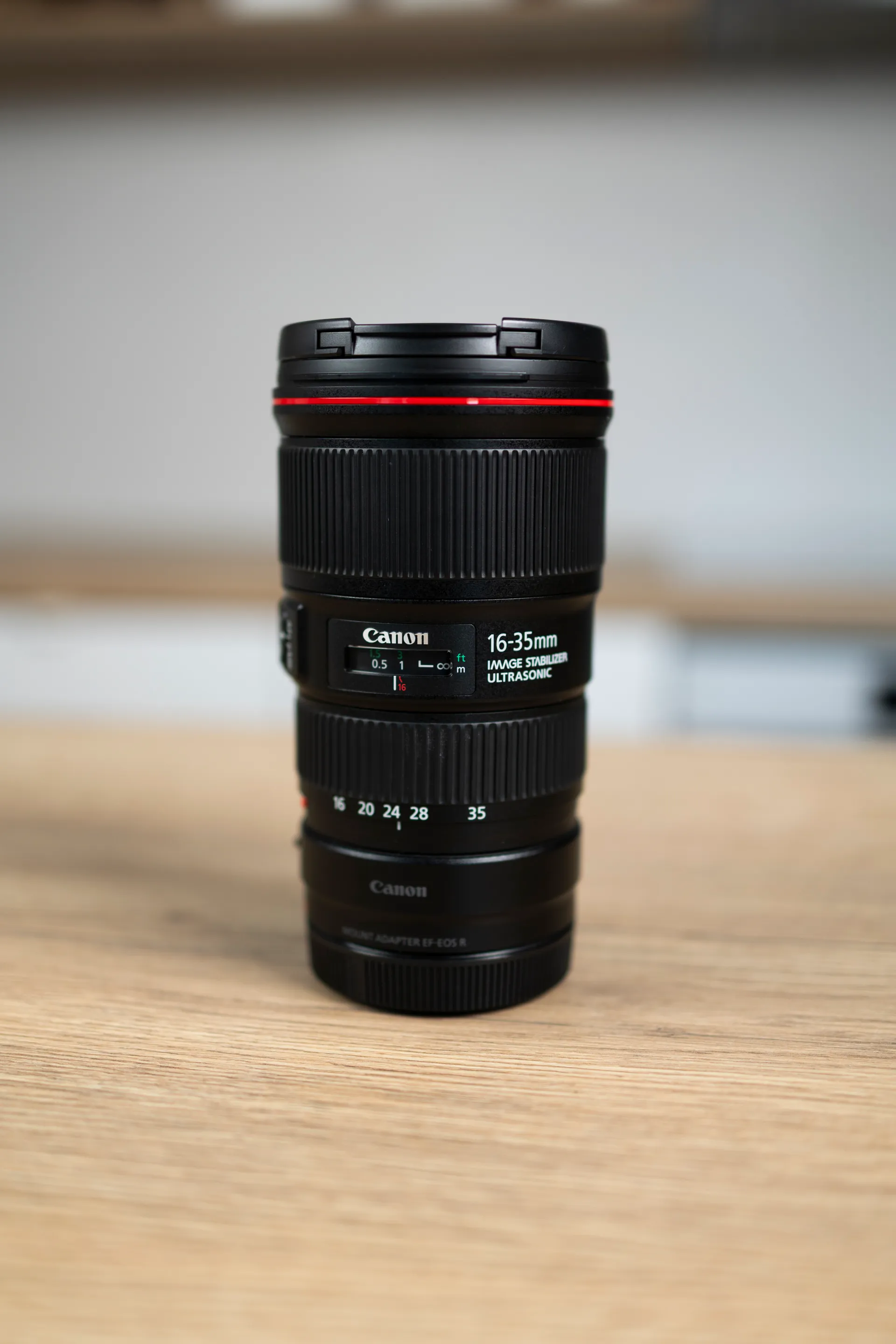 Canon EF 16-35mm f/4L IS USM - vrhunski širokokutni zoom objektiv - cover