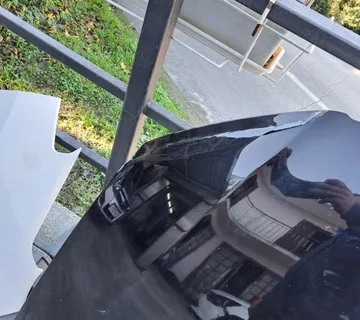 VW PASSAT B6 PREDNJA HAUBA - cover