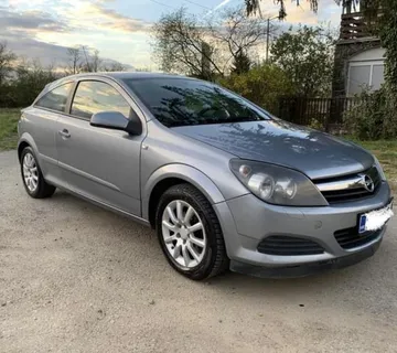 Opel Astra H GTC 1.7 NEISPRAVNA - cover
