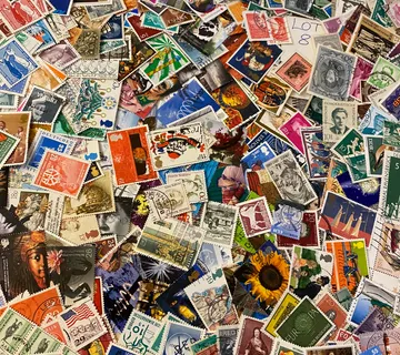 Poštanske marke 700 različitih LOT 8 - cover