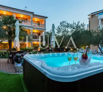 Krk, Malinska, kuća, mini hotel, prvi red do mora na prodaju - cover