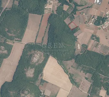 Poljoprivredno zemljište u blizini grada Poreča - cover