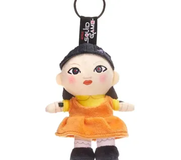 Plišani privjesak Squid Game Doll 12cm - cover