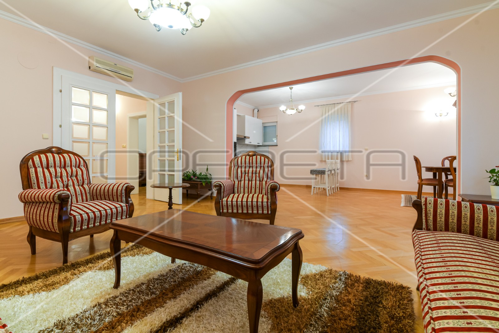 OPERETA_407515