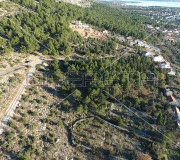 Građevinsko zemljište s pogledom, površine 1684m2, Starigrad Paklenica - cover