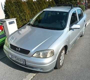 Opel Astra 1.4 16V - cover