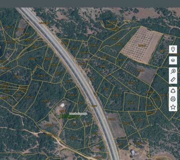 Poljoprivredno zemljište 25000m2 - cover